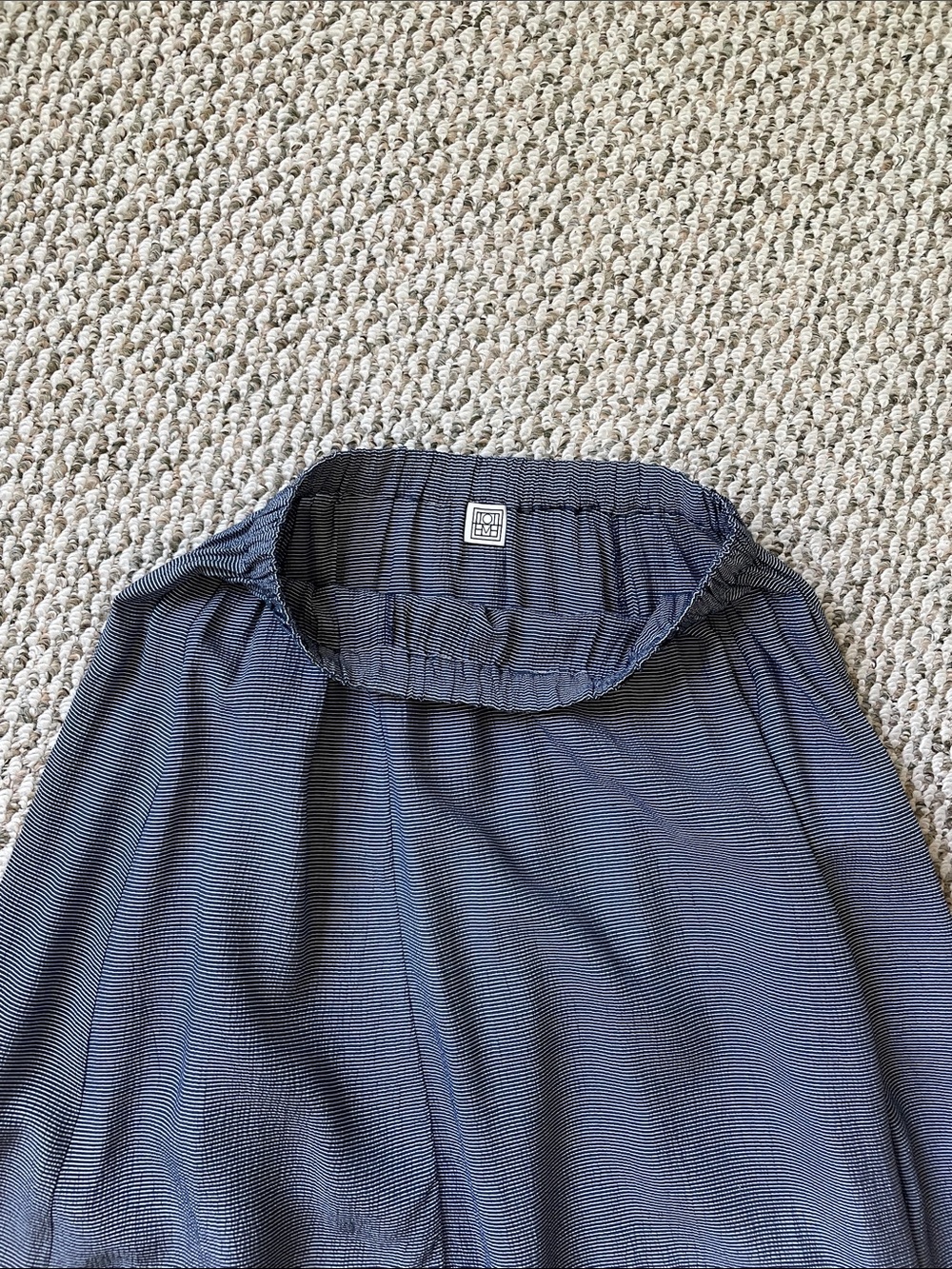 Toteme Elastic-Waist Midi Skirt - Picture 2 of 5